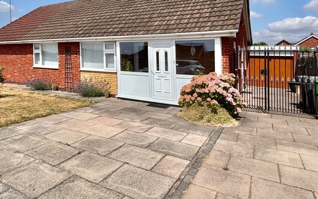 Reading Avenue, Nuneaton, CV11