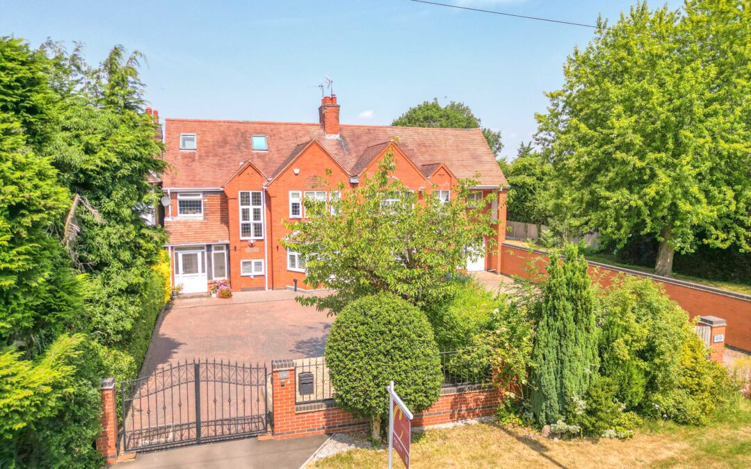 Lutterworth Road, Nuneaton, CV11