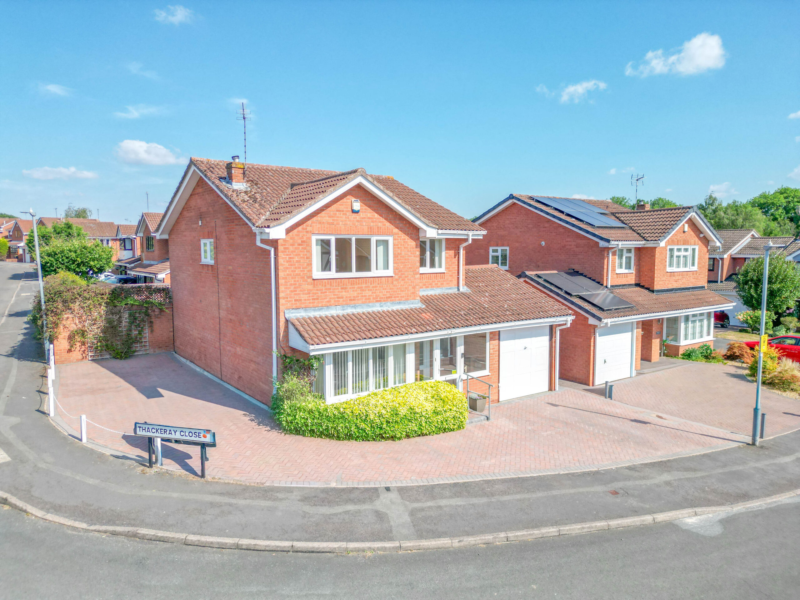 Thackeray Close